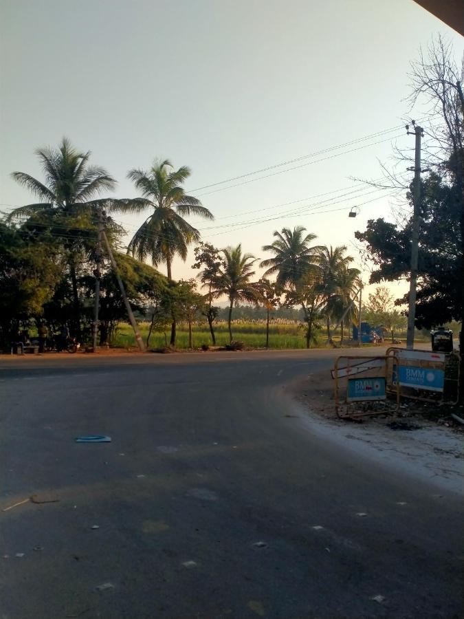 Sahasra Home Stay Hampi Hospet Exterior photo