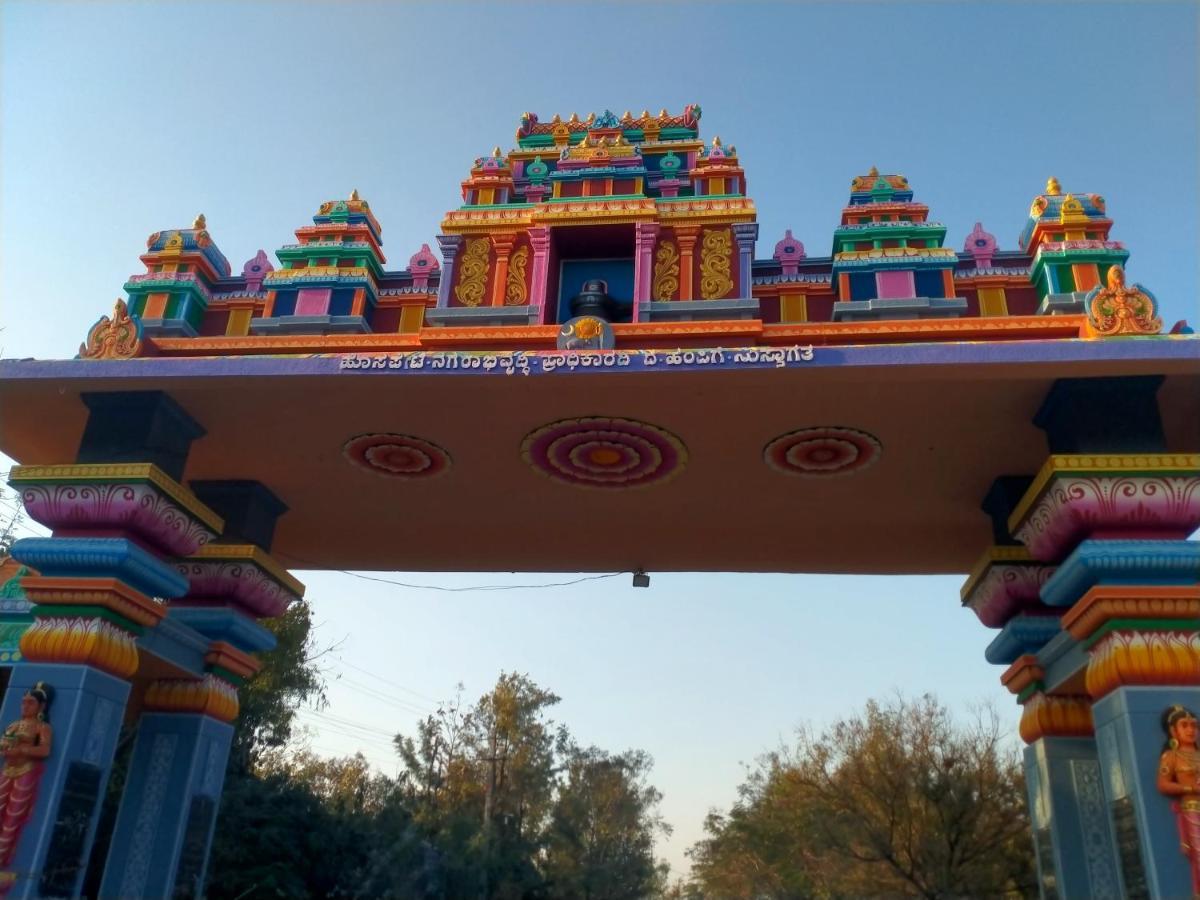 Sahasra Home Stay Hampi Hospet Exterior photo